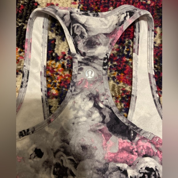 Lululemon Razor Back Tank - Picture 3 of 3